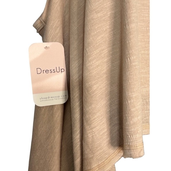 DressUp Boutique Women’s Hi-Lo Sleeveless Raw Edge Three Button Beige Top Size-L - Picture 4 of 5